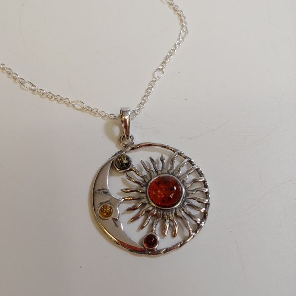 Click to view detail for HWG-158 Pendant, Moon & Sunburst $33